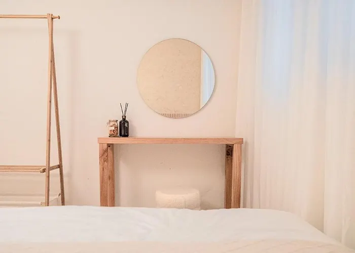 アパート Lush In With 4 Beds, 3