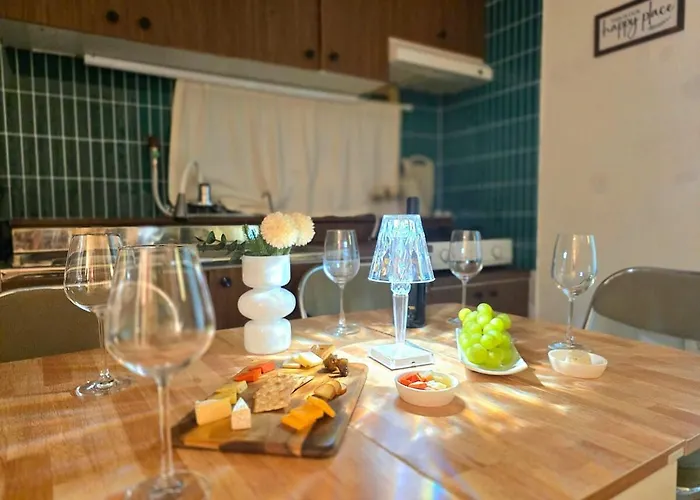 Lush In With 4 Beds, 3 * ソウル特別市